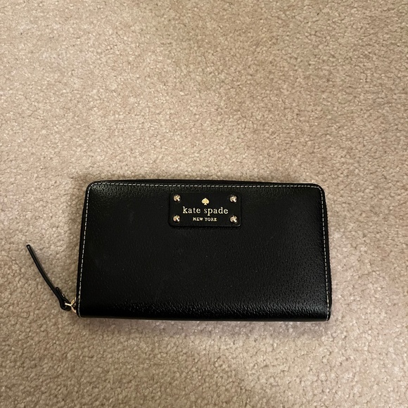 Kate Spade continental wallet - Picture 1 of 3
